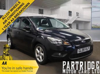 Ford Focus 1.6 Zetec Hatchback 5dr Petrol Manual (161 g/km, 99 bhp)