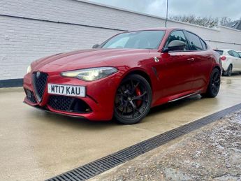 Alfa Romeo Giulia 2.9 V6 Bi-Turbo Quadrifoglio Saloon 4dr Petrol Auto Euro 6 (s/s)