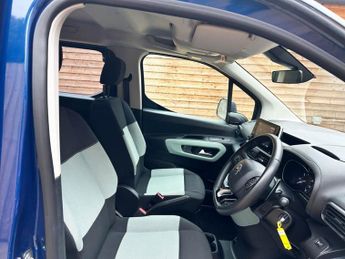 CITROEN BERLINGO 3 Seat Auto Wheelchair Accessible Disabled Access Ramp Car