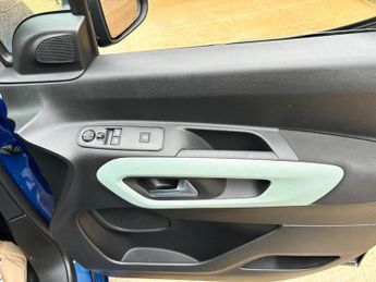 CITROEN BERLINGO 3 Seat Auto Wheelchair Accessible Disabled Access Ramp Car