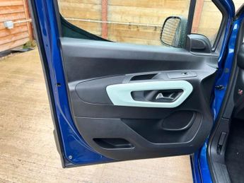 CITROEN BERLINGO 3 Seat Auto Wheelchair Accessible Disabled Access Ramp Car