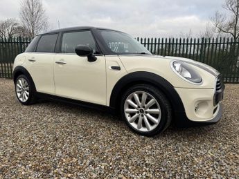 MINI Hatch COOPER 1.5D AUTOMATIC £20 ROAD TAX ULEZ/COMPLIANT EURO-6