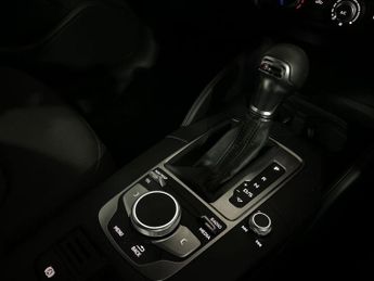 AUDI A3 1.5 TFSI CoD 35 SE Technik Sportback 5dr Petrol S Tronic Euro 6 