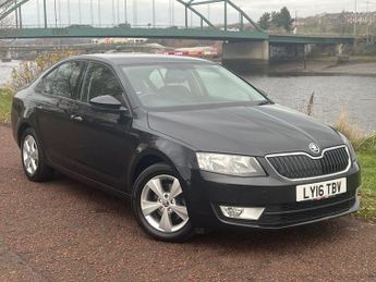 Skoda Octavia 1.6 TDI SE Business GreenLine III Hatchback 5dr Diesel Manual Eu