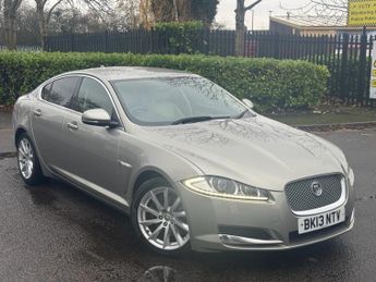 Jaguar XF 2.2d Premium Luxury Saloon 4dr Diesel Auto Euro 5 (s/s) (200 ps)