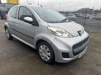 Peugeot 107 1.0 12V Urban Hatchback 5dr Petrol Manual Euro 4 (68 ps)