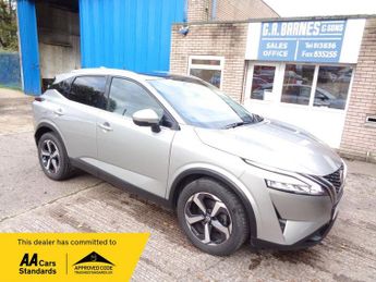 Nissan Qashqai 1.3 DIG-T MHEV N-Connecta SUV 5dr Petrol Hybrid Manual Euro 6 (s