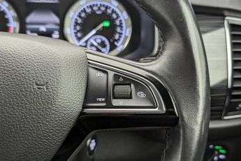 SKODA KODIAQ 2.0 TDI Edition SUV 5dr Diesel DSG 4WD Euro 6 (s/s) (7 Seat) (15