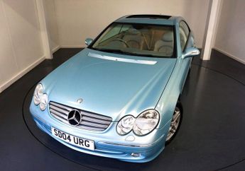 Mercedes CLK 3.2 CLK320 Elegance Coupe-FINISHED IN ICE BLUE METALLIC WITH GRE