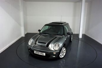 MINI Hatch 1.6 Cooper S-2 OWNER CAR FINISHED IN DARK SILVER METALLIC WITH B