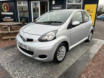 Toyota AYGO 1.0 VVT-i Platinum Hatchback 5dr Petrol Manual Euro 4 (67 bhp)