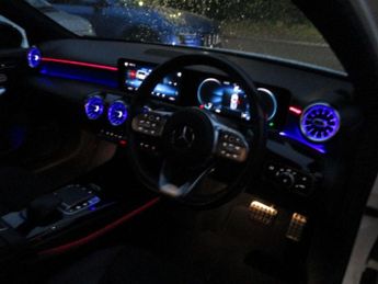 MERCEDES-BENZ A-CLASS 2.0 A250 AMG Line (Premium Plus) Hatchback 5dr Petrol 7G-DCT Eur