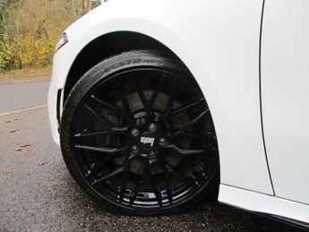 MERCEDES-BENZ A-CLASS 2.0 A250 AMG Line (Premium Plus) Hatchback 5dr Petrol 7G-DCT Eur