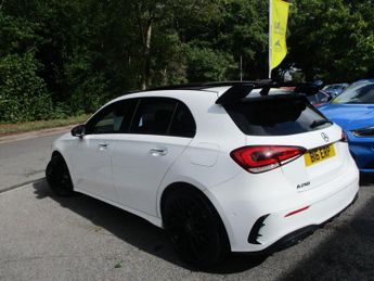 MERCEDES-BENZ A-CLASS 2.0 A250 AMG Line (Premium Plus) Hatchback 5dr Petrol 7G-DCT Eur