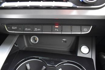 AUDI A4 2.0 TDI 35 S line Saloon 4dr Diesel S Tronic Euro 6 (s/s) (163 p
