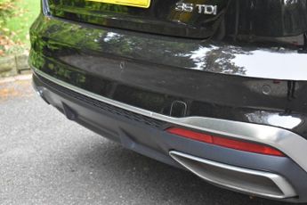 AUDI A4 2.0 TDI 35 S line Saloon 4dr Diesel S Tronic Euro 6 (s/s) (163 p
