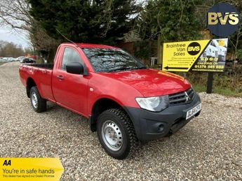 Mitsubishi L200 2.5 DI-D 4Life Pickup 2dr Diesel Manual 4WD Euro 5 (134 ps)