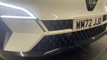 RENAULT MEGANE E-TECH EV60 60kWh equilibre Hatchback 5dr Electric Auto (optimum charge