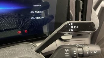 RENAULT MEGANE E-TECH EV60 60kWh equilibre Hatchback 5dr Electric Auto (optimum charge