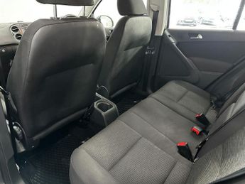VOLKSWAGEN TIGUAN 2.0 TDI BlueMotion Tech S SUV 5dr Diesel Manual 4WD Euro 6 (s/s)