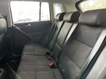 VOLKSWAGEN TIGUAN 2.0 TDI BlueMotion Tech S SUV 5dr Diesel Manual 4WD Euro 6 (s/s)