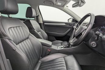 SKODA SUPERB 2.0 TDI SE Technology Hatchback 5dr Diesel DSG Euro 6 (s/s) (150