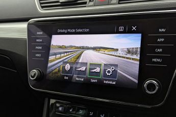 SKODA SUPERB 2.0 TDI SE Technology Hatchback 5dr Diesel DSG Euro 6 (s/s) (150