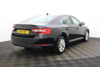 SKODA SUPERB 2.0 TDI SE Technology Hatchback 5dr Diesel DSG Euro 6 (s/s) (150