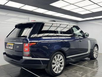 LAND ROVER RANGE ROVER 4.4 SD V8 Autobiography SUV 5dr Diesel Auto 4WD Euro 6 (s/s) (33