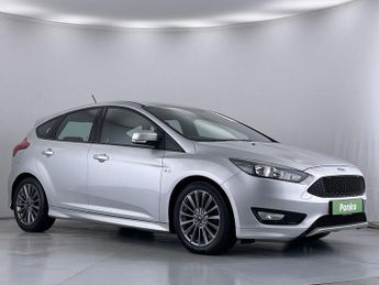 Ford Focus 1.5 TDCi ST-Line Hatchback 5dr Diesel Manual Euro 6 (s/s) (120 p