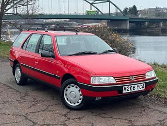  405 GLX DIESEL ESTATE 5 SPEED MANUAL