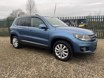 Volkswagen Tiguan 2.0 TDI 4-MOTION BLUE-MOTION 4WD FSH 