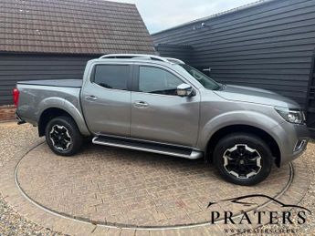 Nissan Navara 2.3 dCi Tekna Pickup Double Cab 4dr Diesel Manual 4WD Euro 6 (s/