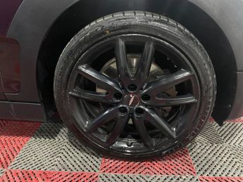 MINI COOPER CLUBMAN 0l 5d 