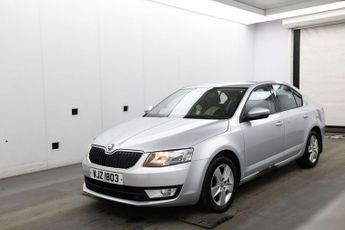 Skoda Octavia 1.6 TDI SE Hatchback 5dr Diesel Manual Euro 5 (s/s) (105 ps)