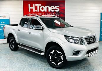 Nissan Navara 2.3 dCi Tekna Pickup Double Cab 4dr Diesel Auto 4WD Euro 6 (190 