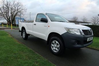 Toyota Hi Lux 2.5 D-4D Active Pickup 2dr Diesel Manual 4WD Euro 5 (144 ps)