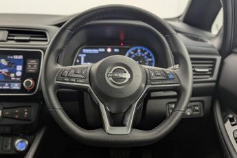 NISSAN LEAF 39kWh Tekna Hatchback 5dr Electric Auto (150 ps)