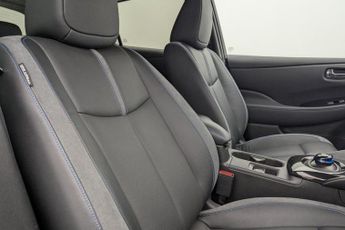 NISSAN LEAF 39kWh Tekna Hatchback 5dr Electric Auto (150 ps)