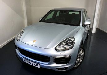 Porsche Cayenne 3.0 TD V6 SUV 5dr Diesel Tiptronic S 4WD Euro 6 (s/s) (262 ps)-F