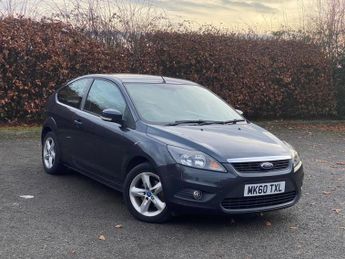 Ford Focus 1.6 Zetec Hatchback 3dr Petrol Automatic (184 g/km, 99 bhp)