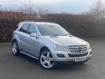 Mercedes M Class 3.0 ML350 CDI V6 BlueEfficiency Sport SUV 5dr Diesel G-Tronic 4W