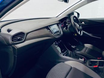 VAUXHALL GRANDLAND X 1.2 Turbo Business Edition Nav SUV 5dr Petrol Manual Euro 6 (s/s