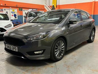 Ford Focus 1.0T EcoBoost ST-Line Hatchback 5 Door Petrol Manual Grey Euro 6