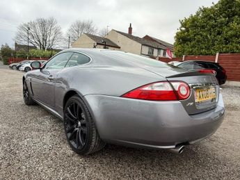 JAGUAR XK 4.2 V8 Coupe 2dr Petrol Auto Euro 4 (300 ps)