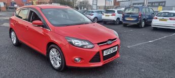 Ford Focus 1.6 Titanium Hatchback 5dr Petrol Powershift Euro 5 (125 ps)