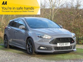 Ford Focus 2.0 TDCi ST-3 Hatchback 5dr Diesel Manual Euro 6 (s/s) (185 ps)