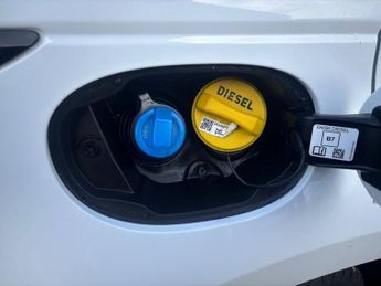 LAND ROVER RANGE ROVER EVOQUE 2.0 D180 MHEV R-Dynamic SUV 5dr Diesel Auto 4WD Euro 6 (s/s) (18