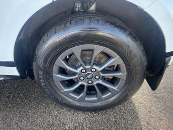 LAND ROVER RANGE ROVER EVOQUE 2.0 D180 MHEV R-Dynamic SUV 5dr Diesel Auto 4WD Euro 6 (s/s) (18