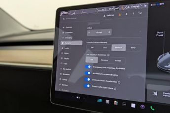 TESLA Model 3 (Dual Motor) Long Range Saloon 4dr Electric Auto 4WDE (346 ps)
